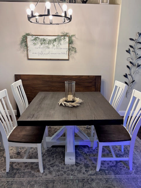 Traditional Farmhouse Pedestal