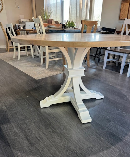 Liora Pedestal